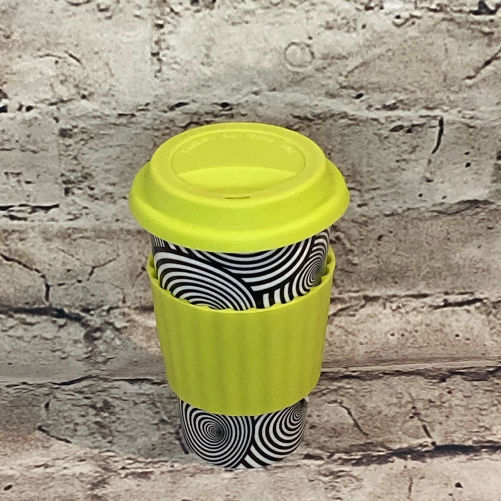 Decor Craft Eco- Porcelain Cup for Coffee and Tea, Silicone Lid, Sleeve